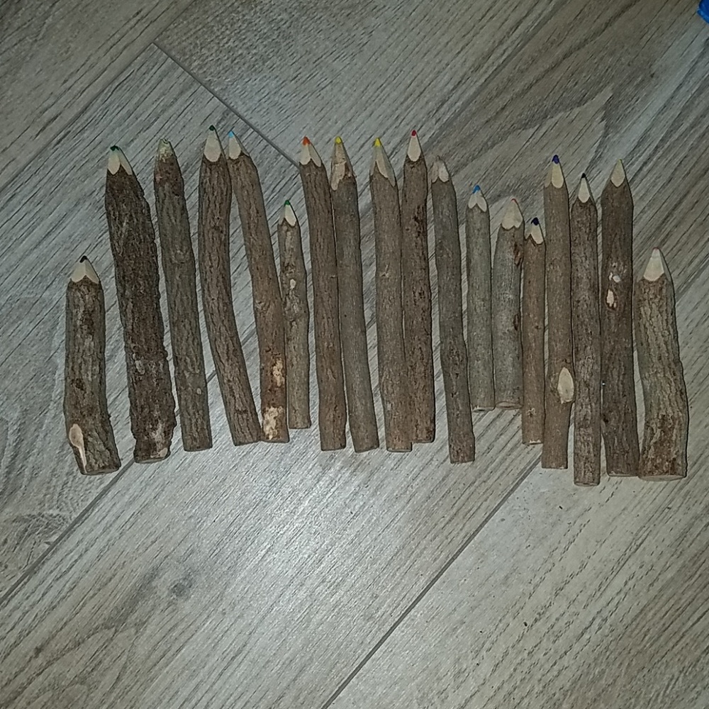 Real wood stick colored pencils